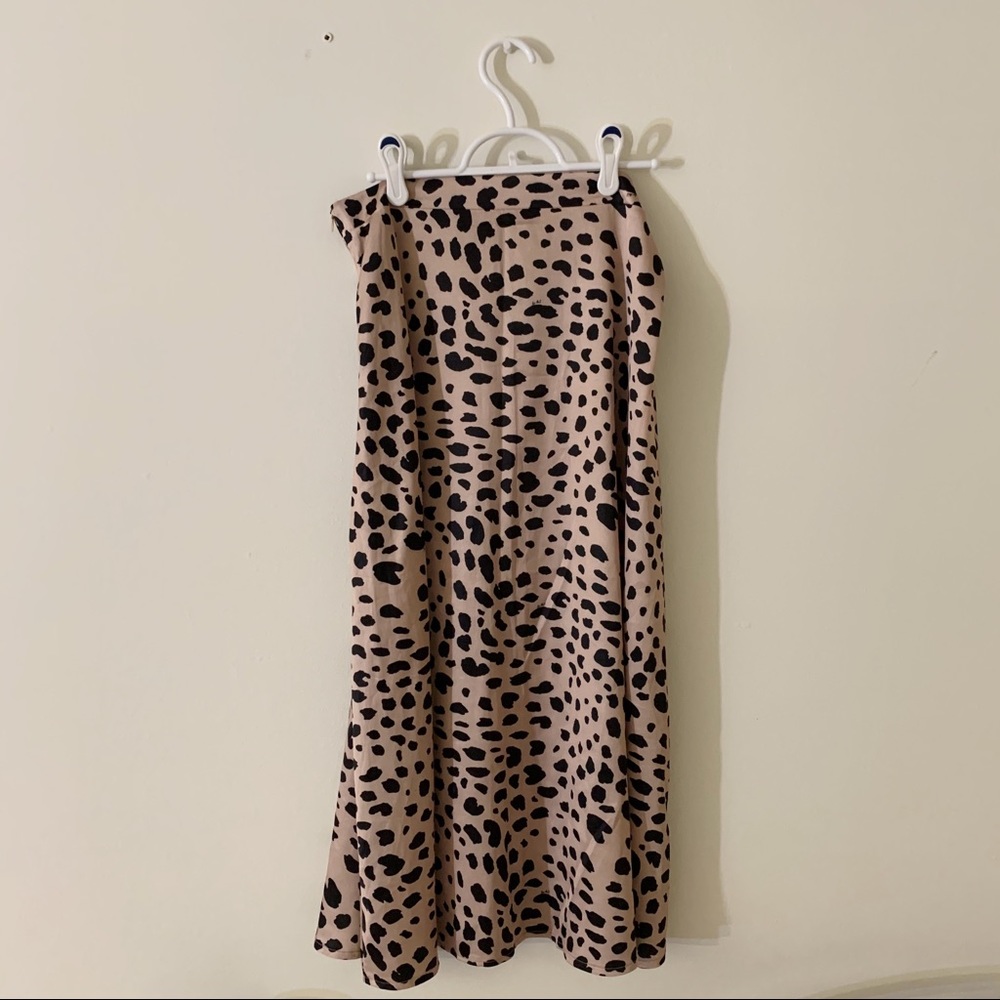Satin leopard print skirt